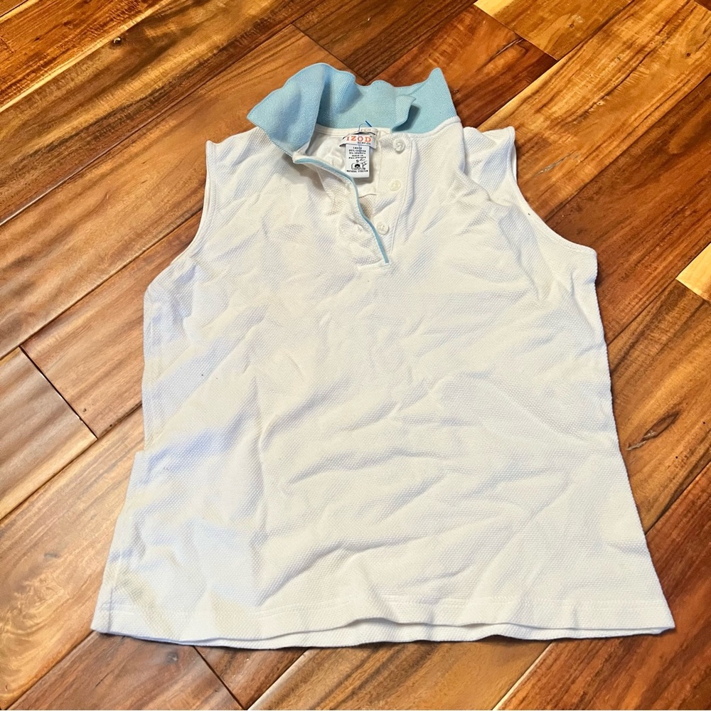 Women’s vintage izod polo tank top. Size small